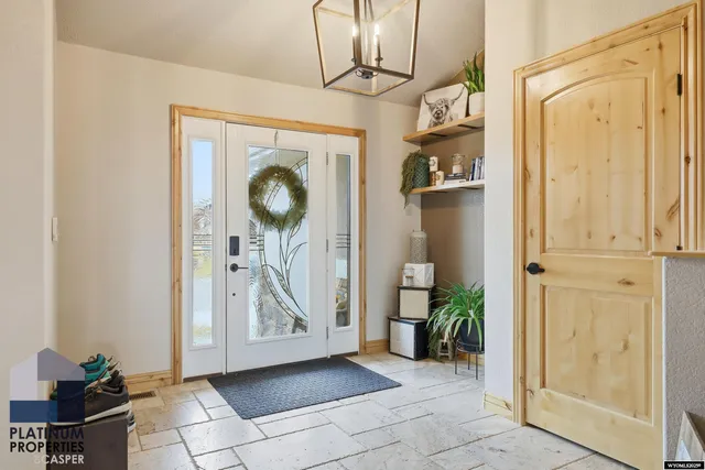 $875,000 | 2814 Hogan Drive, Casper, WY 82601