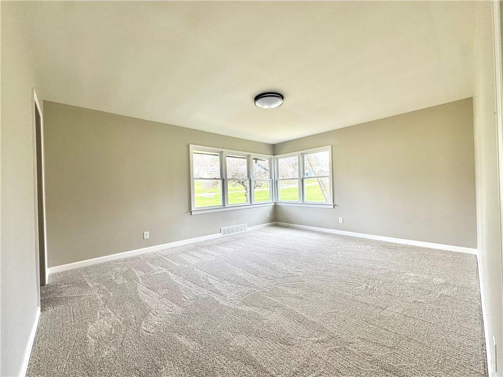 326 Frazier Drive New Castle, PA 16105 - Photo 28 of 32