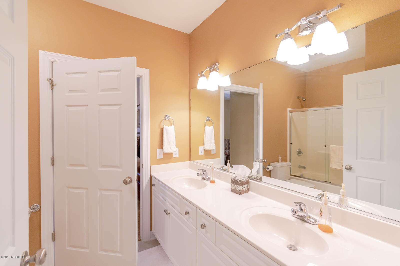 176 Clubhouse Road, Unit 5 Sunset Beach, NC 28468 - Photo 11 of 26 D36655FA-08B2-4620-AF71-3989E08510BE