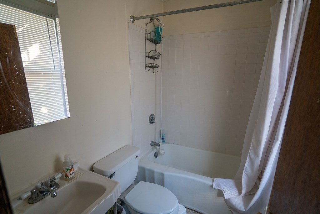 797 Main Street Amherst, MA 01002 - Photo 15 of 40