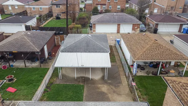 $180,000 | 9726 S Lane, Chicago, IL 60628