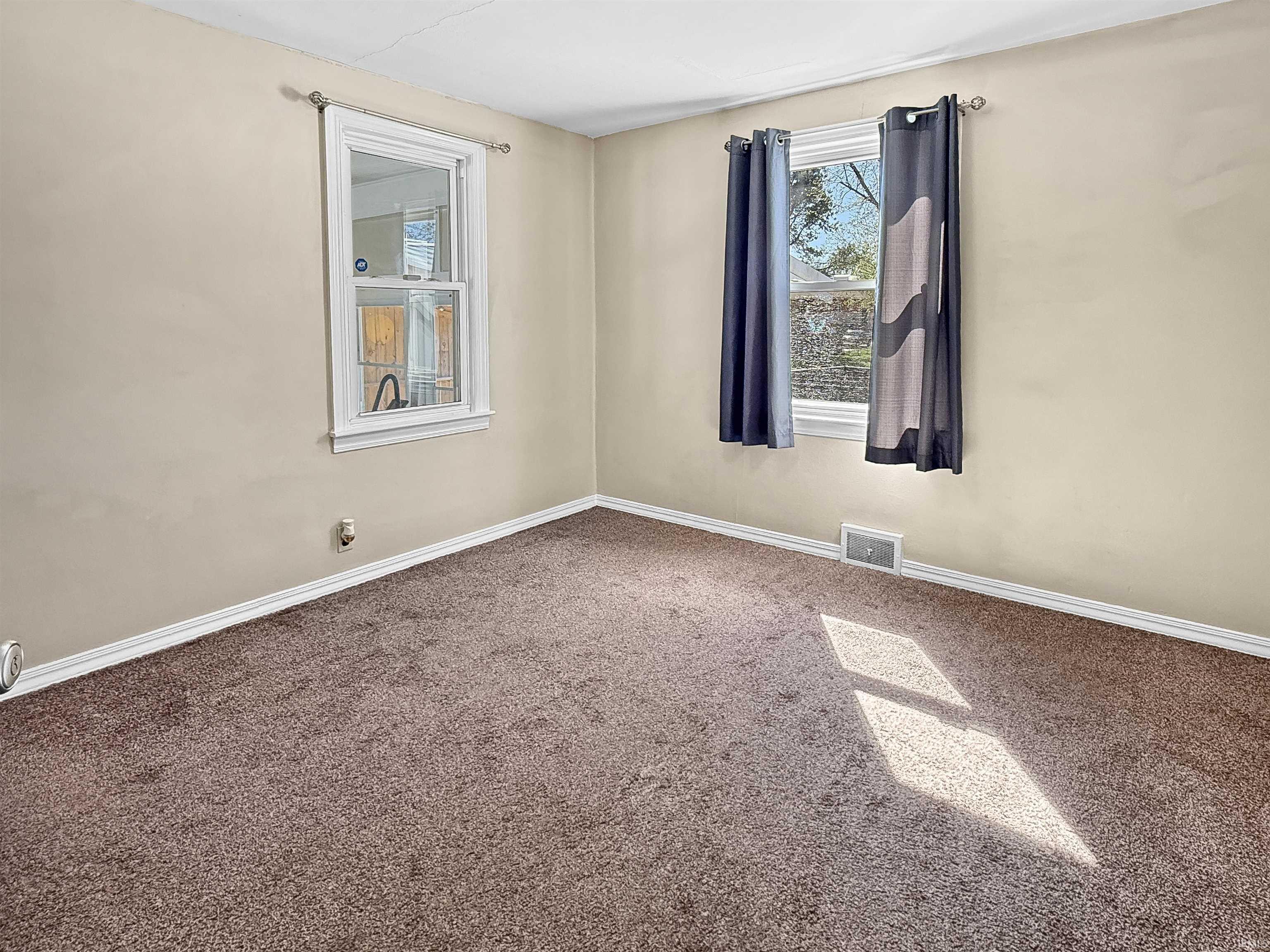 3307 North Newton Street Jasper, IN 47546 - Photo 17 of 31