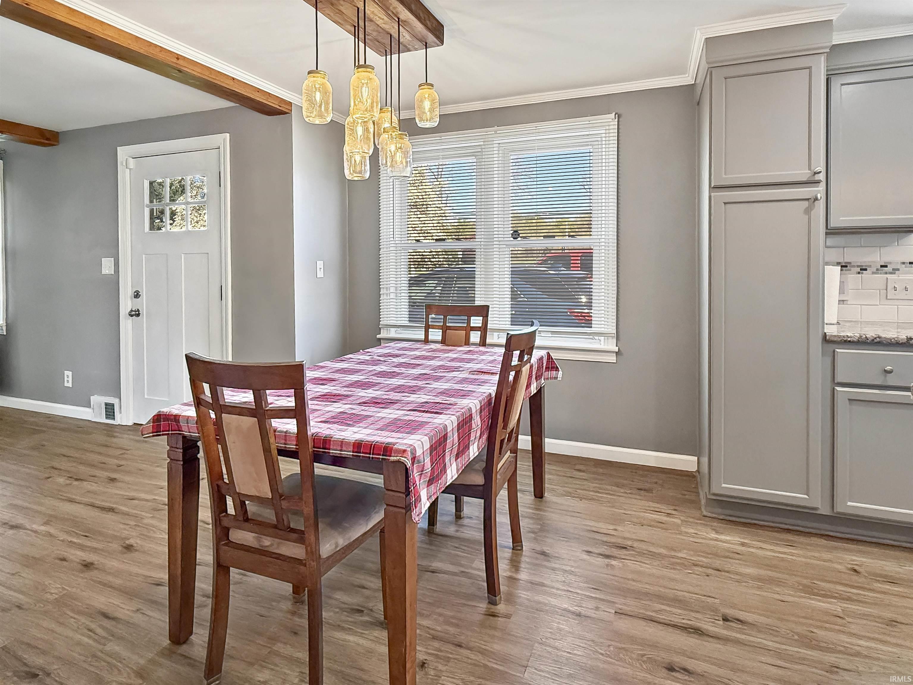 3307 North Newton Street Jasper, IN 47546 - Photo 6 of 31