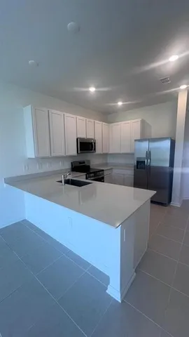 $2,100 | 2683 Skyline Loop, Kissimmee, FL 34758