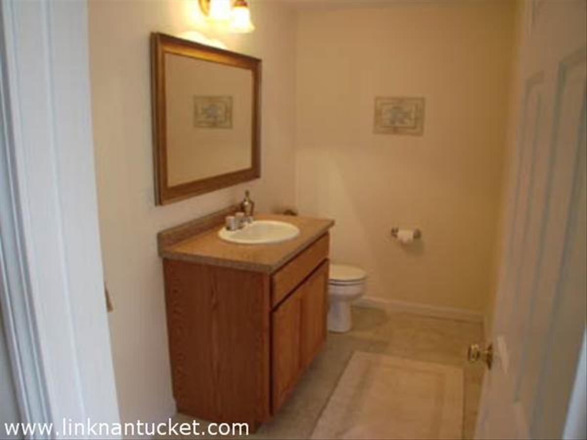 8 1st Way Nantucket, MA 02554 - Photo 7 of 16 Gallery Image 7