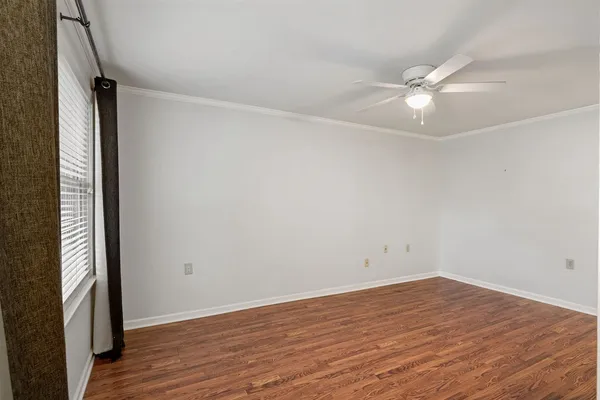 $230,000 | 324 Deer Lake Drive, Nashville, TN 37221