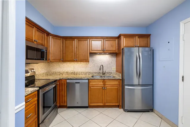 $238,000 | 324 Deer Lake Drive, Nashville, TN 37221