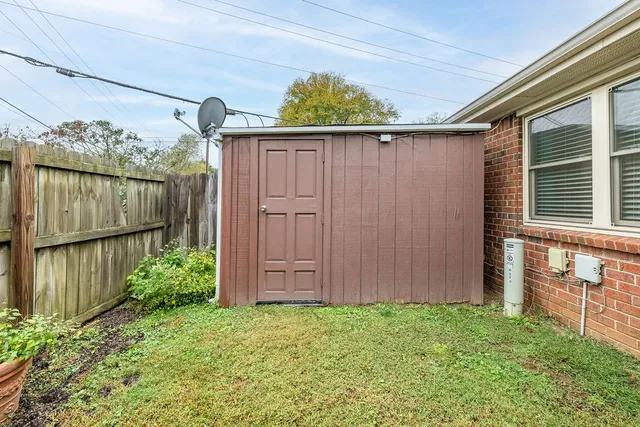 $238,000 | 324 Deer Lake Drive, Nashville, TN 37221