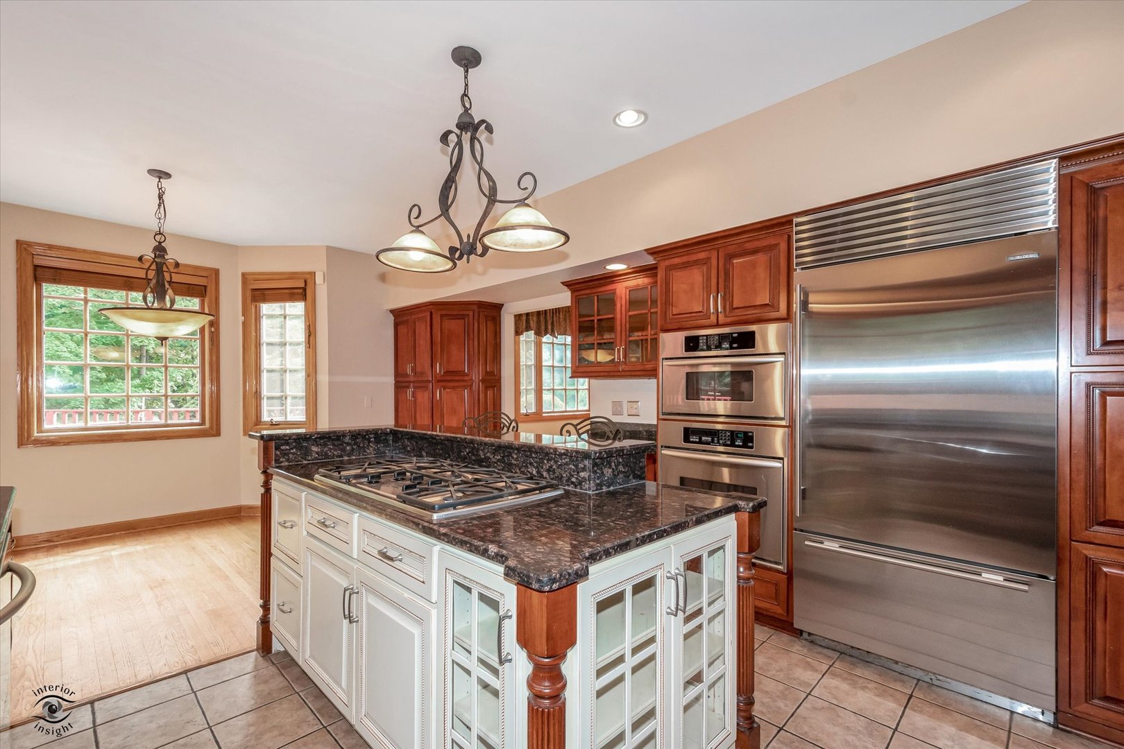 20841 Wolf Road Mokena, IL 60448 - Photo 21 of 40 a kitchen with a stove and a refrigerator