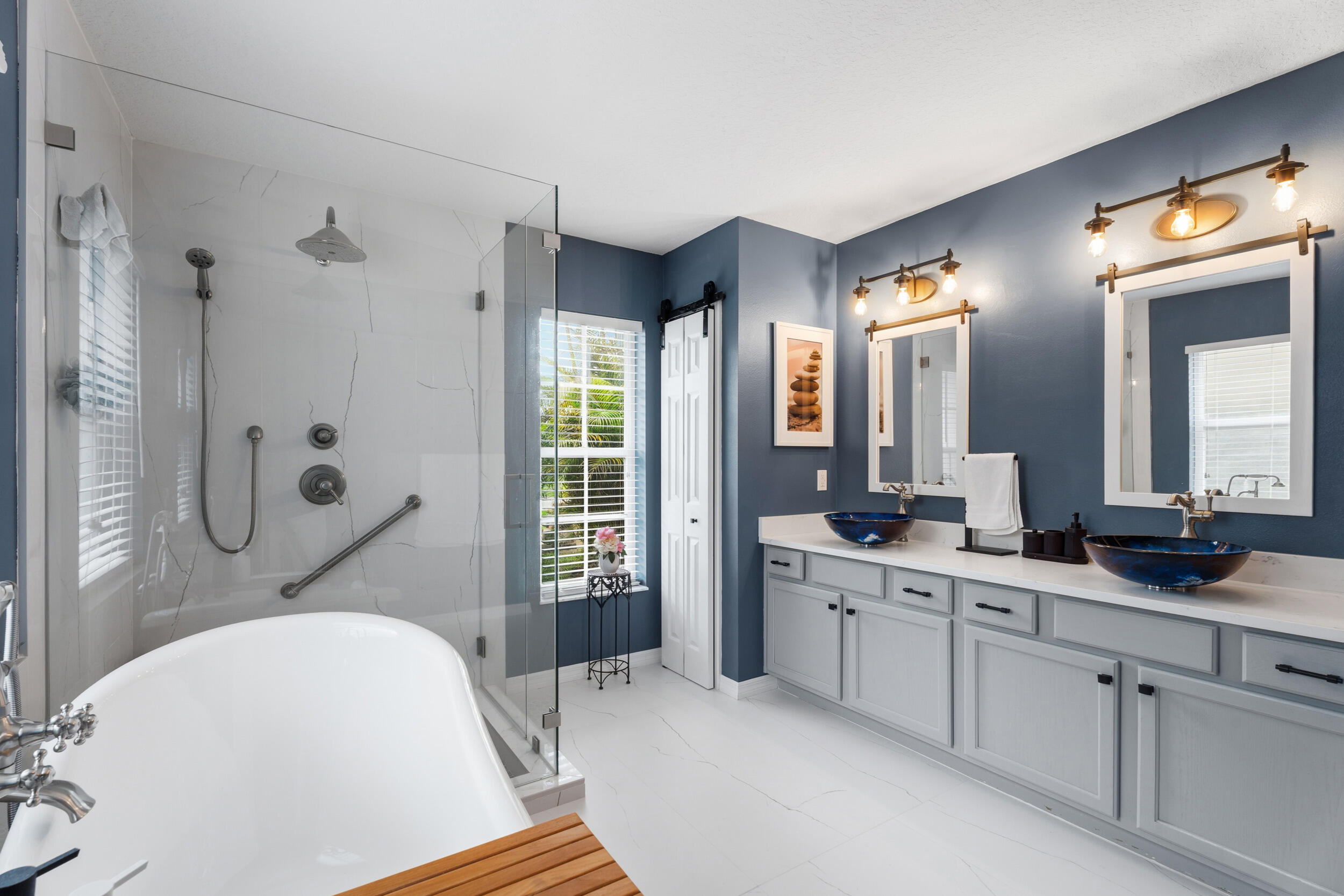 5593 Northwest Wesley Road Port St. Lucie, FL 34986 - Photo 6 of 33 Ensuite dual vanities