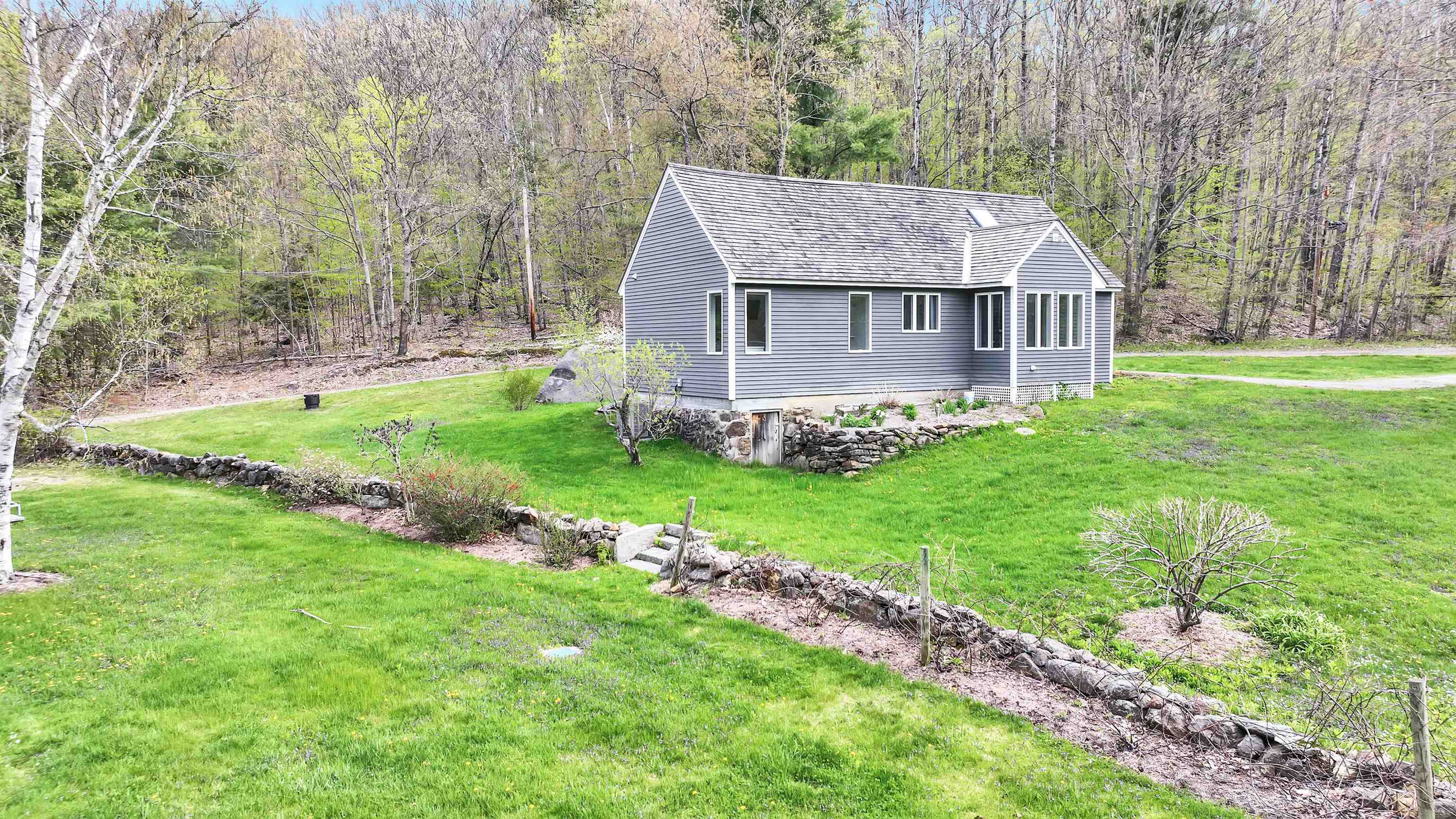 85-87 Log Cabin Road Nelson, NH 03457 - Photo 13 of 40 Gallery Image 13