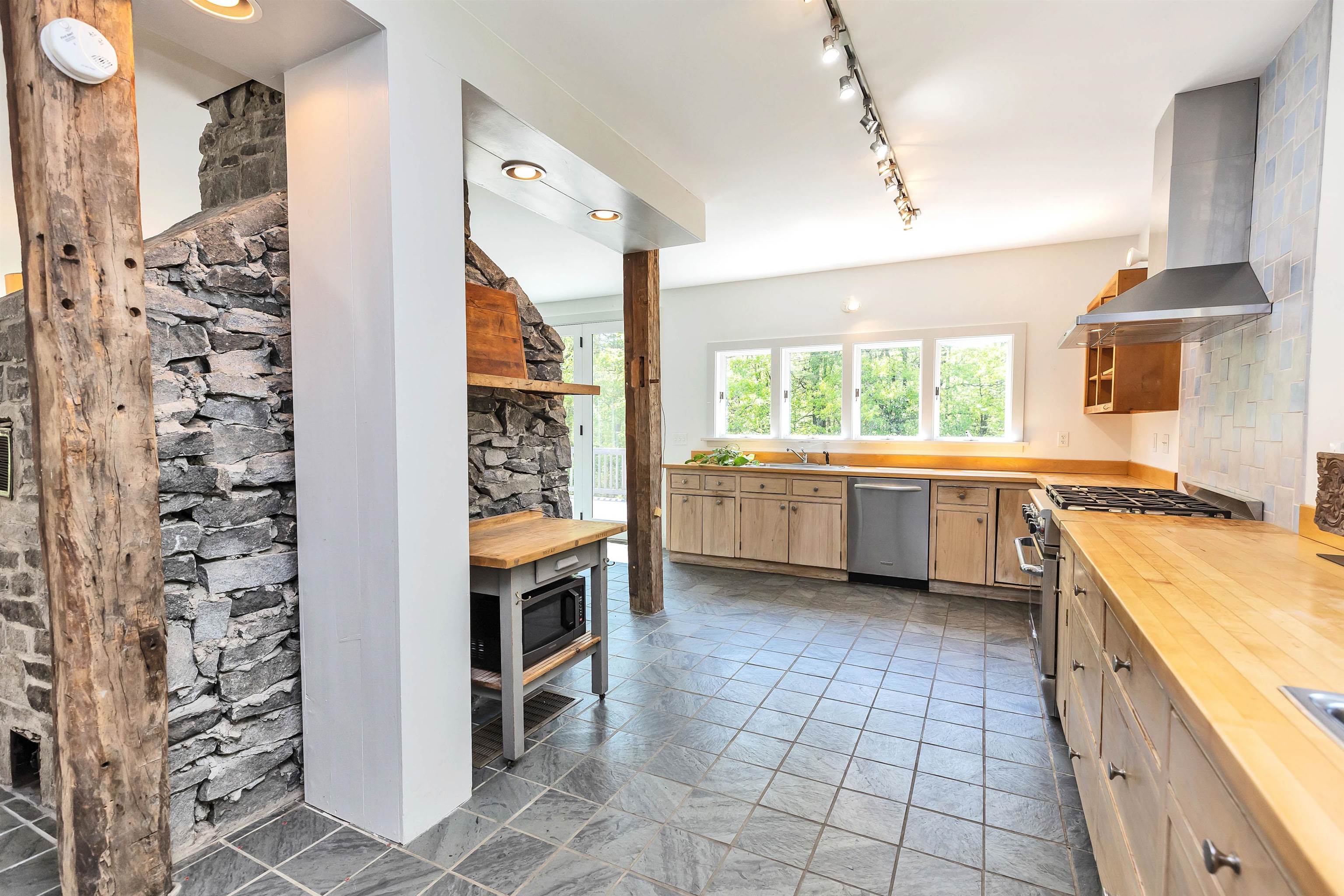 85-87 Log Cabin Road Nelson, NH 03457 - Photo 5 of 40 Gallery Image 5