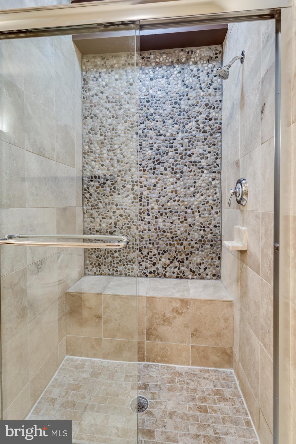8609 Monacan Court Springfield, VA 22153 - Photo 19 of 25 Bath