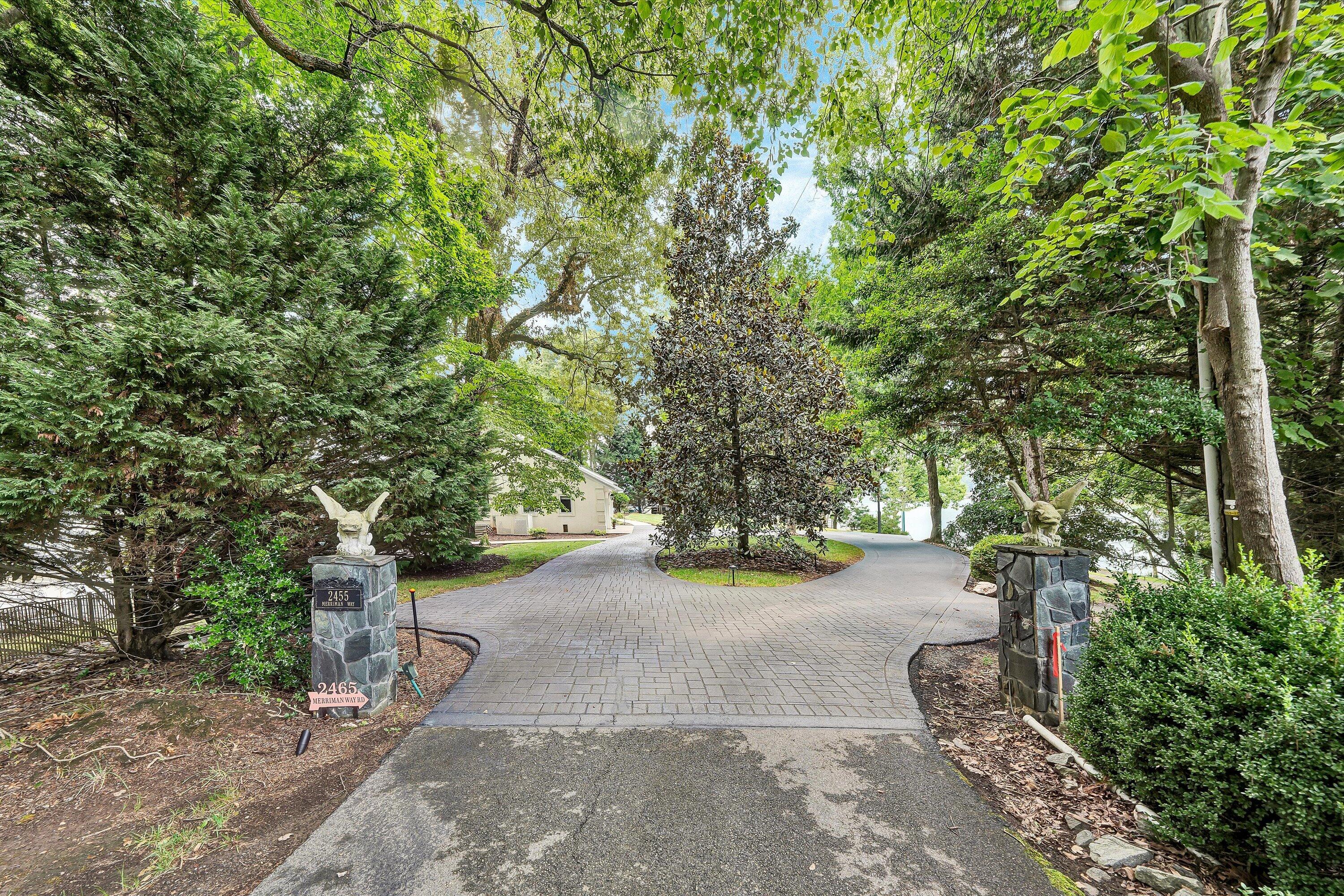 2455 Merriman Way Road Moneta, VA 24121 - Photo 7 of 83 76-DSC00568
