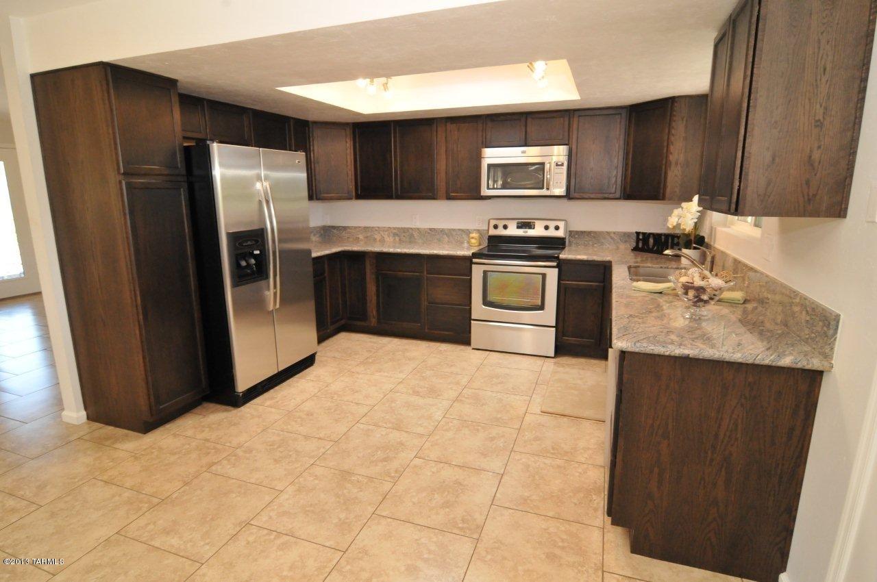 4431 North Swan Road Tucson, AZ 85718 - Photo 11 of 27 Gallery Image 11