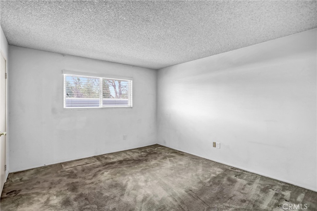 2891 Canyon Crest, Unit 15 Riverside, CA 92507 - Photo 16 of 28