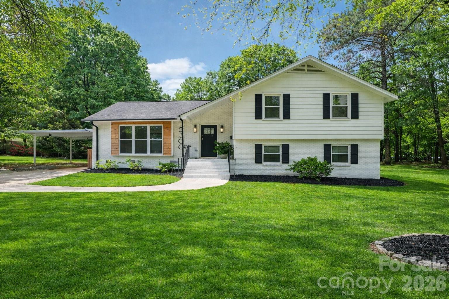 5300 Cheval Place Charlotte, NC 28205 - Photo 1 of 38