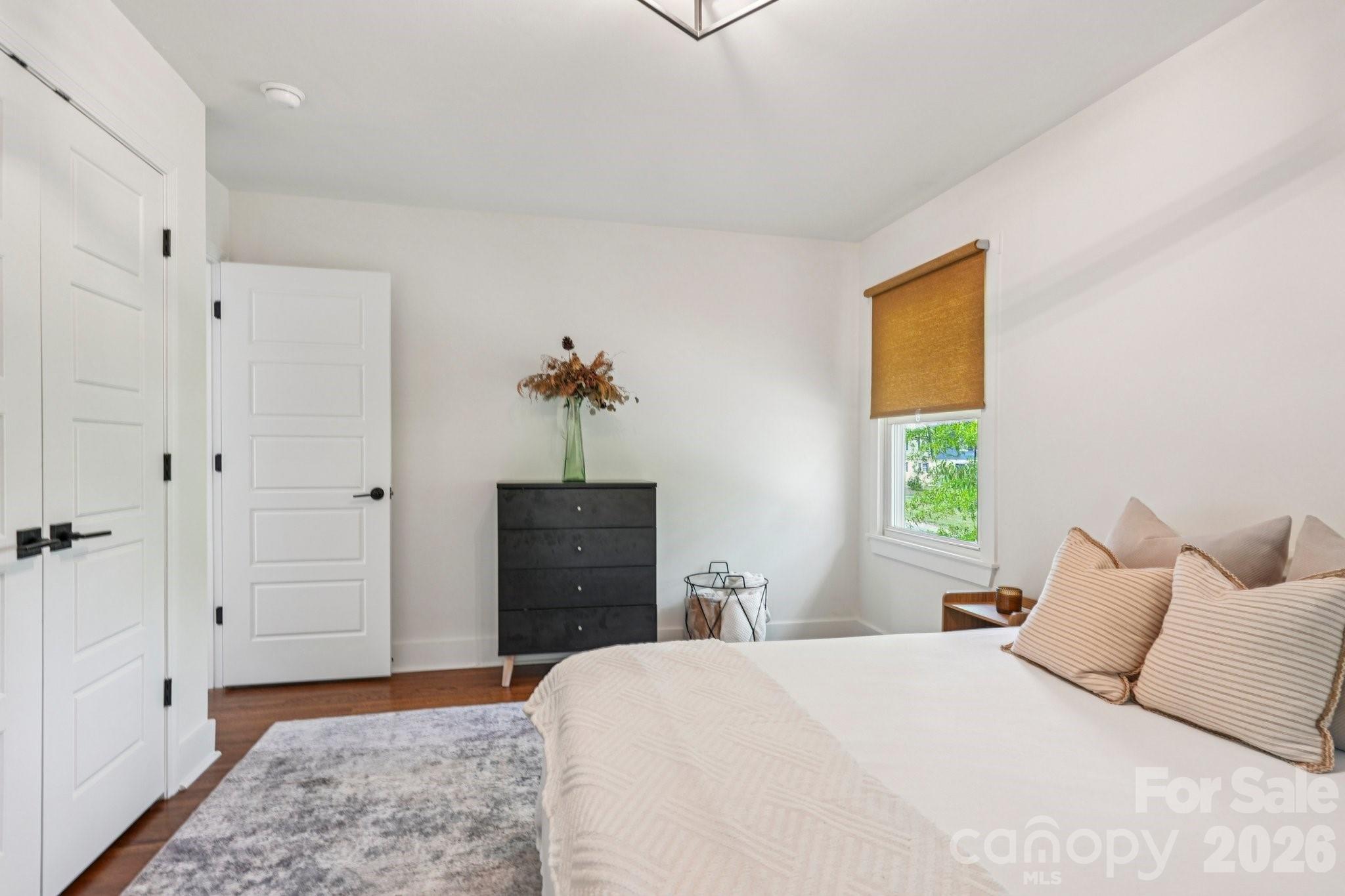 5300 Cheval Place Charlotte, NC 28205 - Photo 12 of 38
