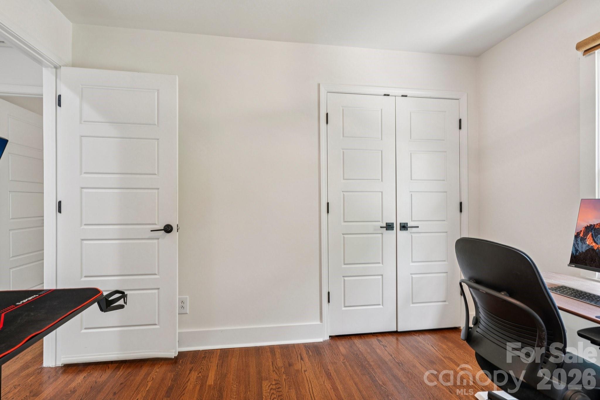 5300 Cheval Place Charlotte, NC 28205 - Photo 16 of 38