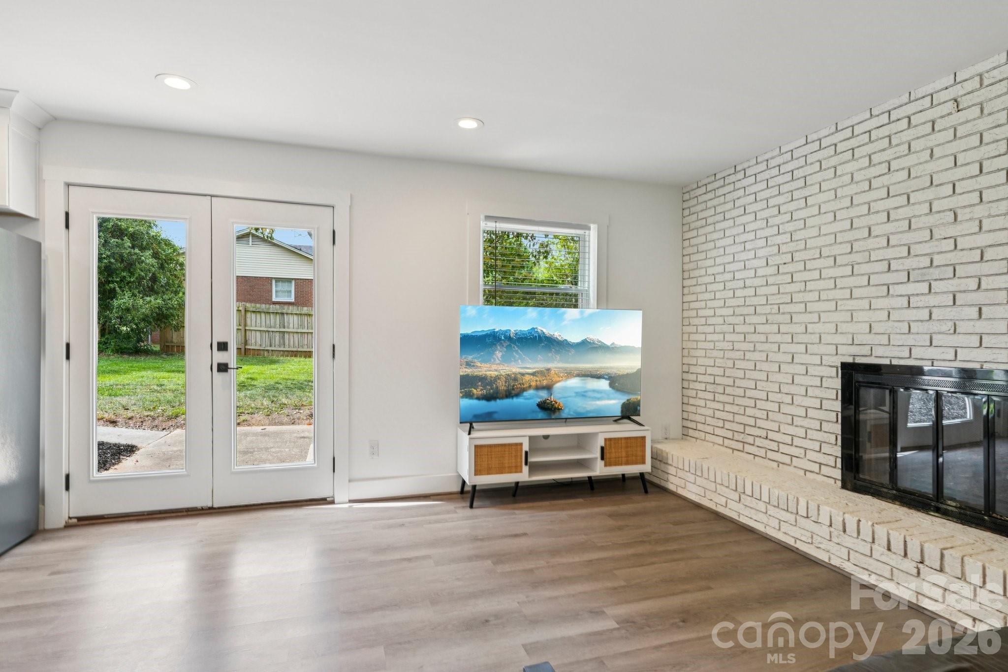 5300 Cheval Place Charlotte, NC 28205 - Photo 19 of 38