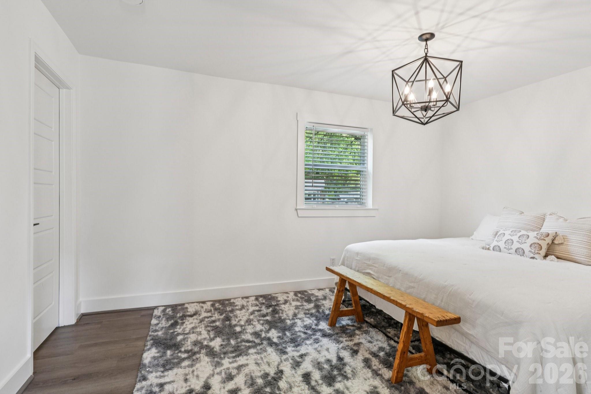 5300 Cheval Place Charlotte, NC 28205 - Photo 22 of 38