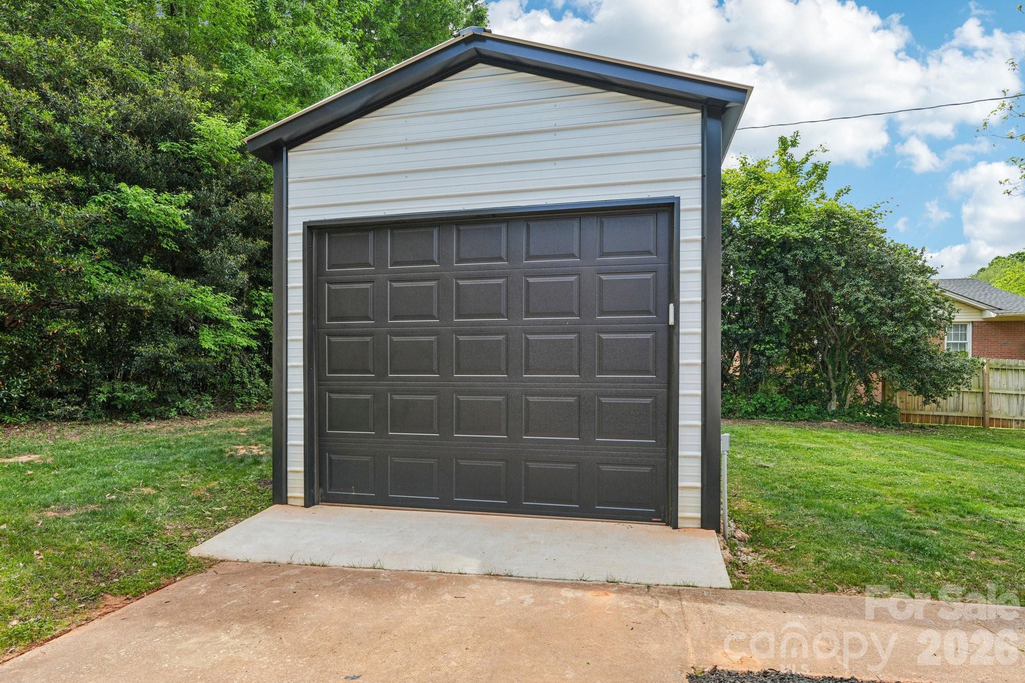 5300 Cheval Place Charlotte, NC 28205 - Photo 28 of 38