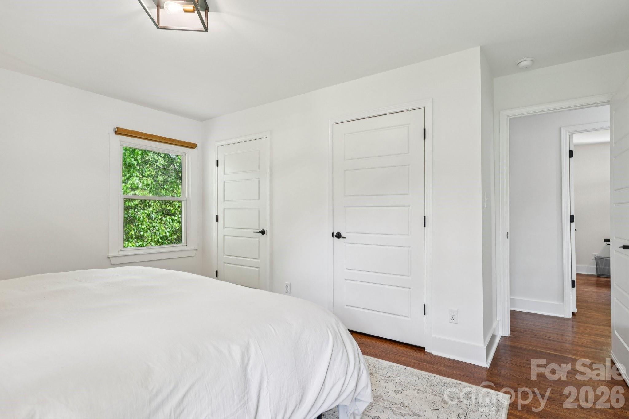 5300 Cheval Place Charlotte, NC 28205 - Photo 8 of 38