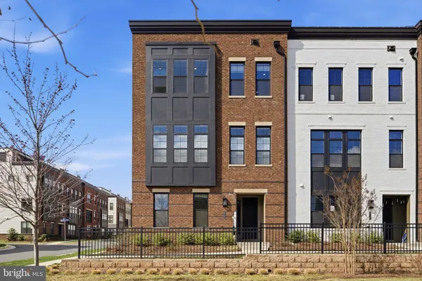 $1,050,000 | 22160 Penelope Heights Terrace, Ashburn, VA 20148
