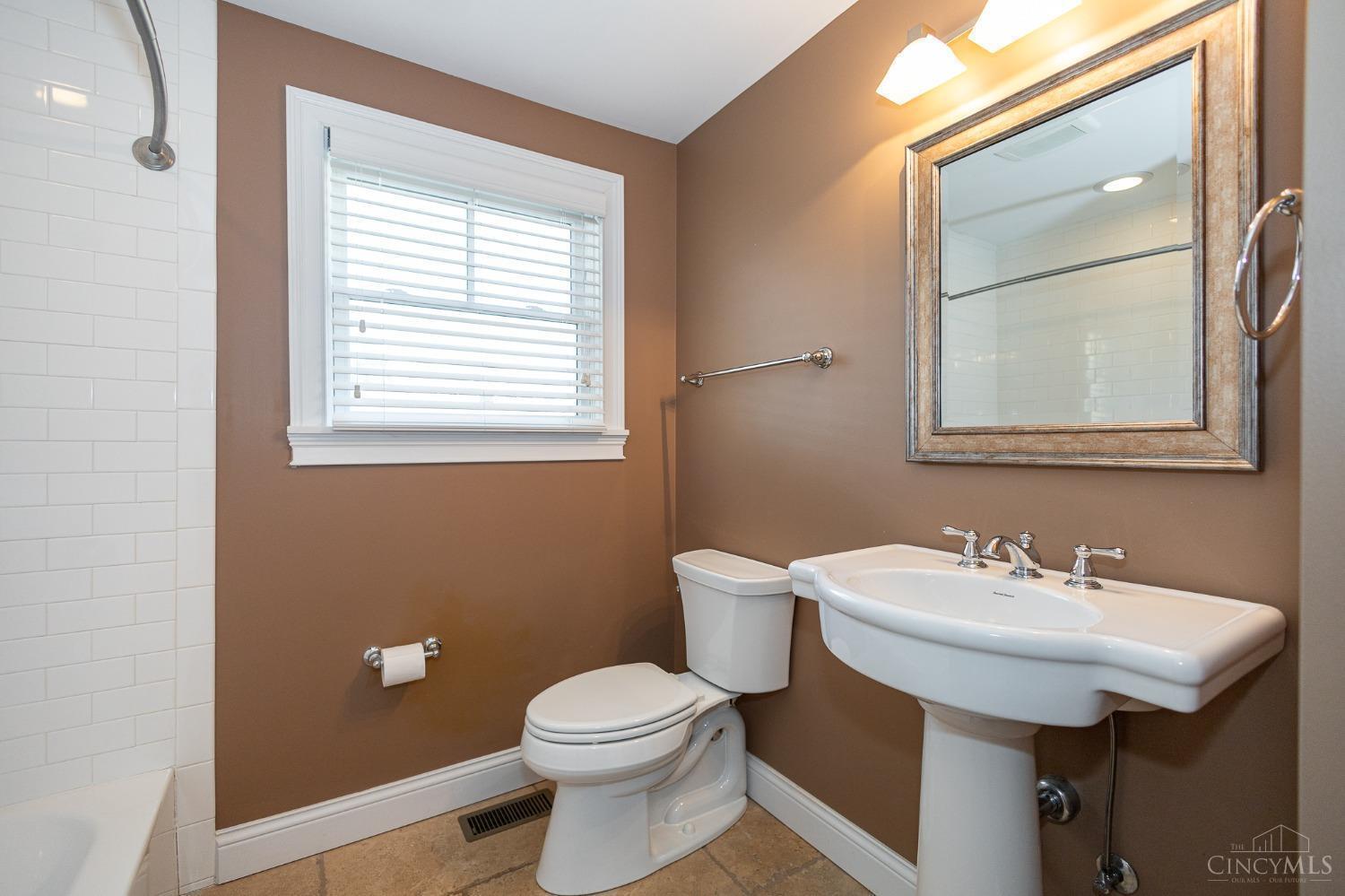 9740 Zig Zag Road Cincinnati, OH 45242 - Photo 25 of 41