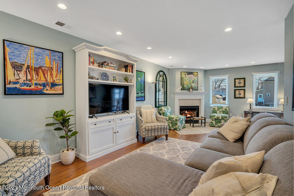 26 Bayview Court Long Branch, NJ 07740 - Photo 6 of 32 012_dsc09193_copy