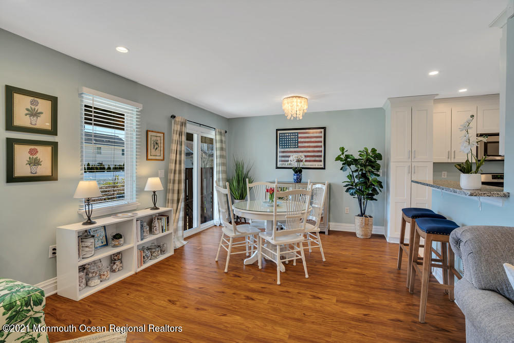 26 Bayview Court Long Branch, NJ 07740 - Photo 9 of 32 015_dsc09213