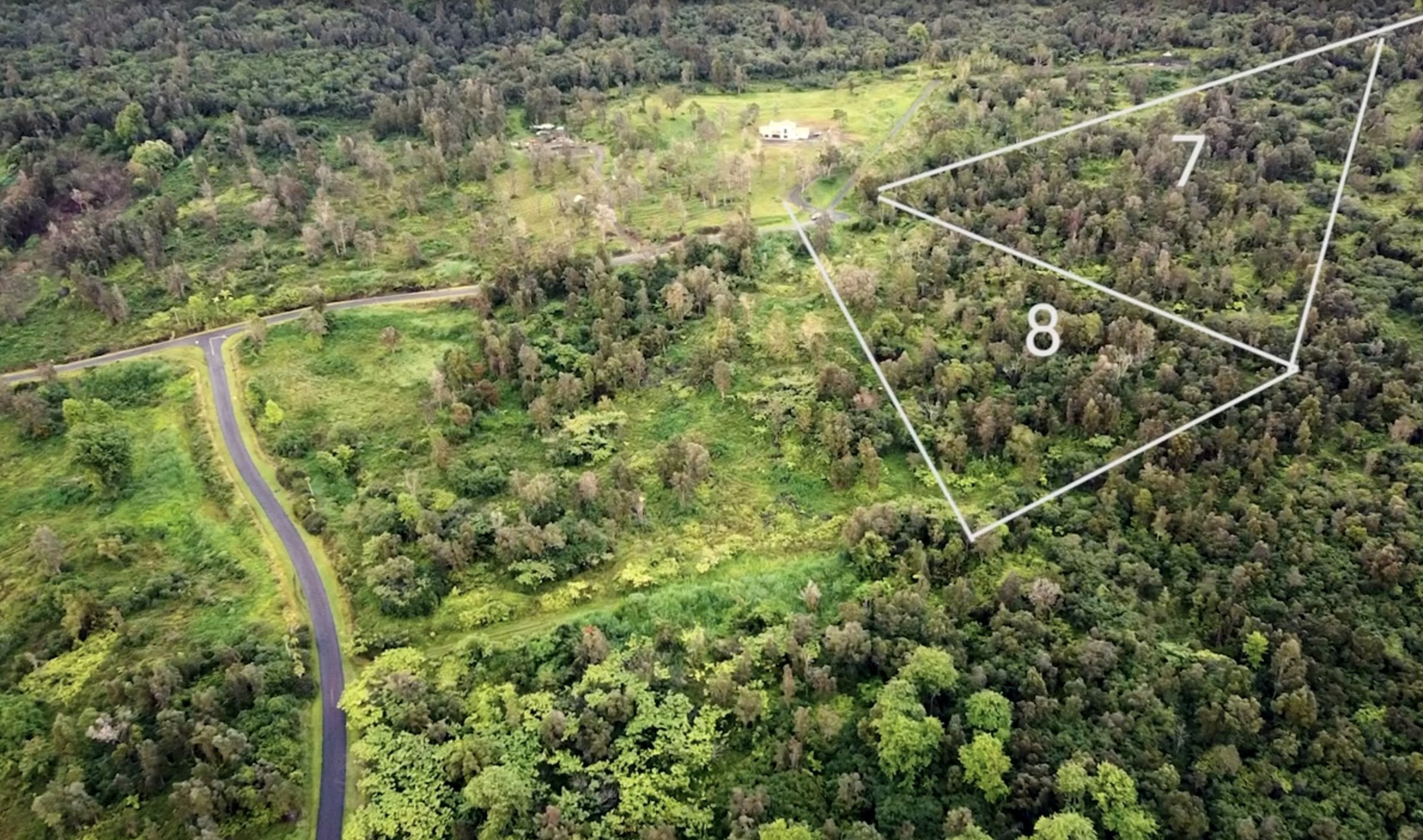 75-1306 Keopu Mauka Drive, Unit LOT 7 Holualoa, HI 96725 - Photo 3 of 4 a view of a yard