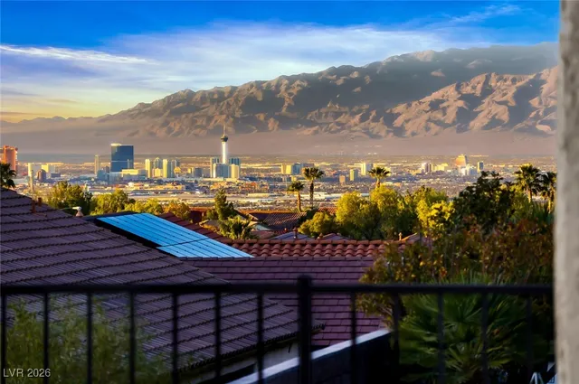 $685,000 | 2203 Bannerwood Street, Henderson, NV 89044