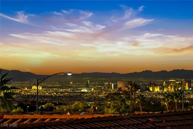 $685,000 | 2203 Bannerwood Street, Henderson, NV 89044