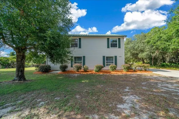 $525,000 | 206 Malauka Loop, Ocklawaha, FL 32179