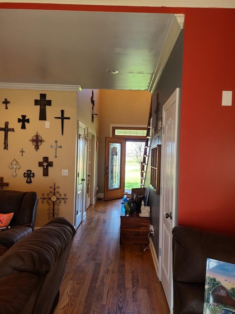 14 North George Road Flintville, TN 37335 - Photo 19 of 48 a living room with furniture and wooden floor