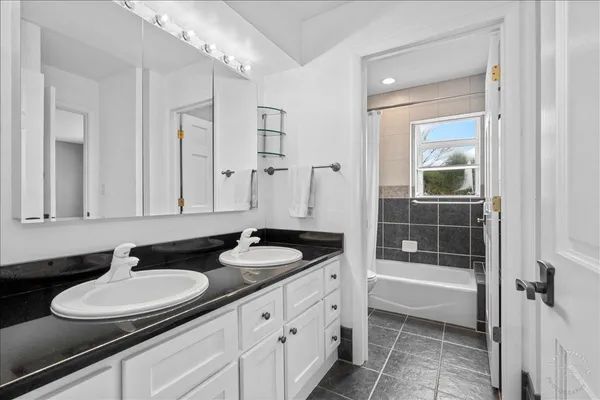 $4,300 | 1120 North Brainard Street, Naperville, IL 60563