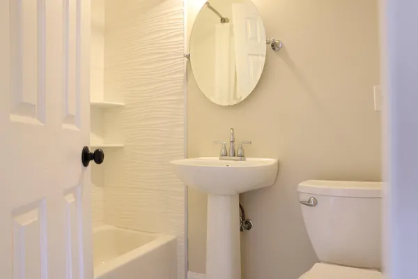 $2,100 | 1404 South 2nd Street, Unit 2, Philadelphia, PA 19147