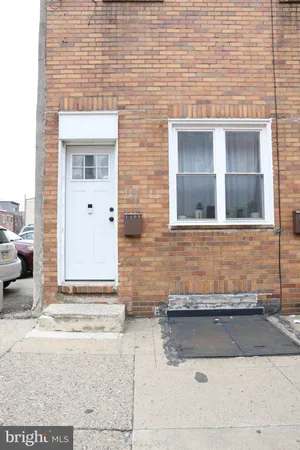 $2,100 | 1404 South 2nd Street, Unit 2, Philadelphia, PA 19147