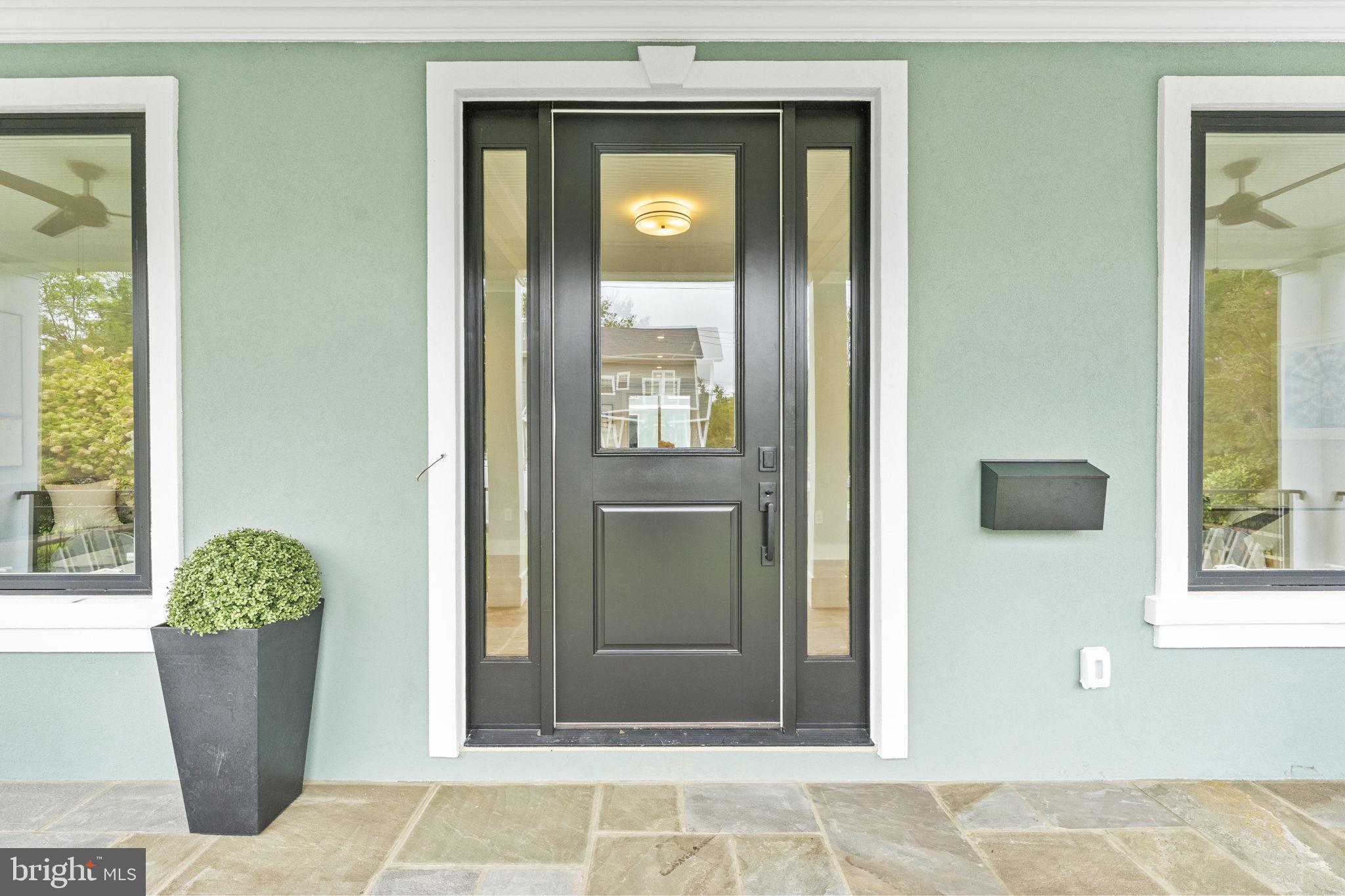 2720 Jennings Road Kensington, MD 20895 - Photo 5 of 51 Let me take you inside the main house