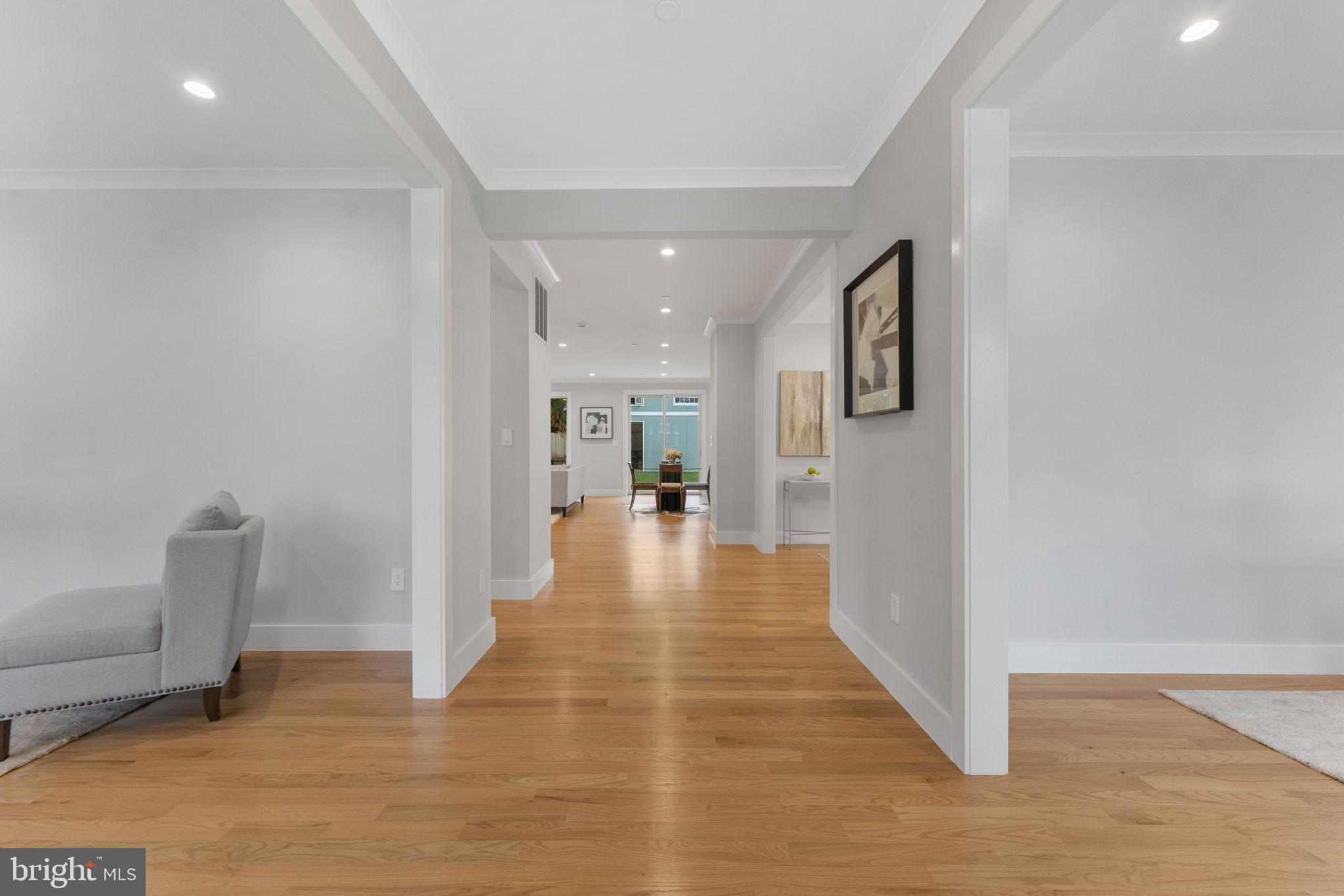 2720 Jennings Road Kensington, MD 20895 - Photo 6 of 51 Wide open entrance