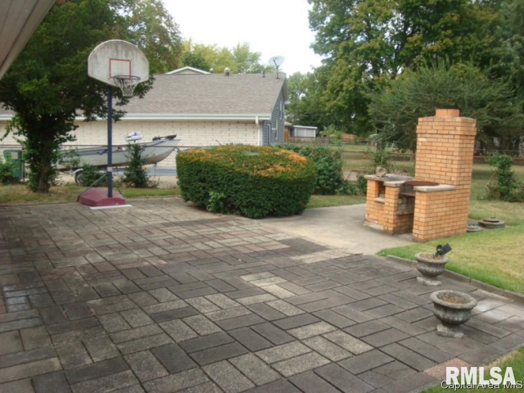 39 Mesa Road Springfield, IL 62702 - Photo 16 of 18