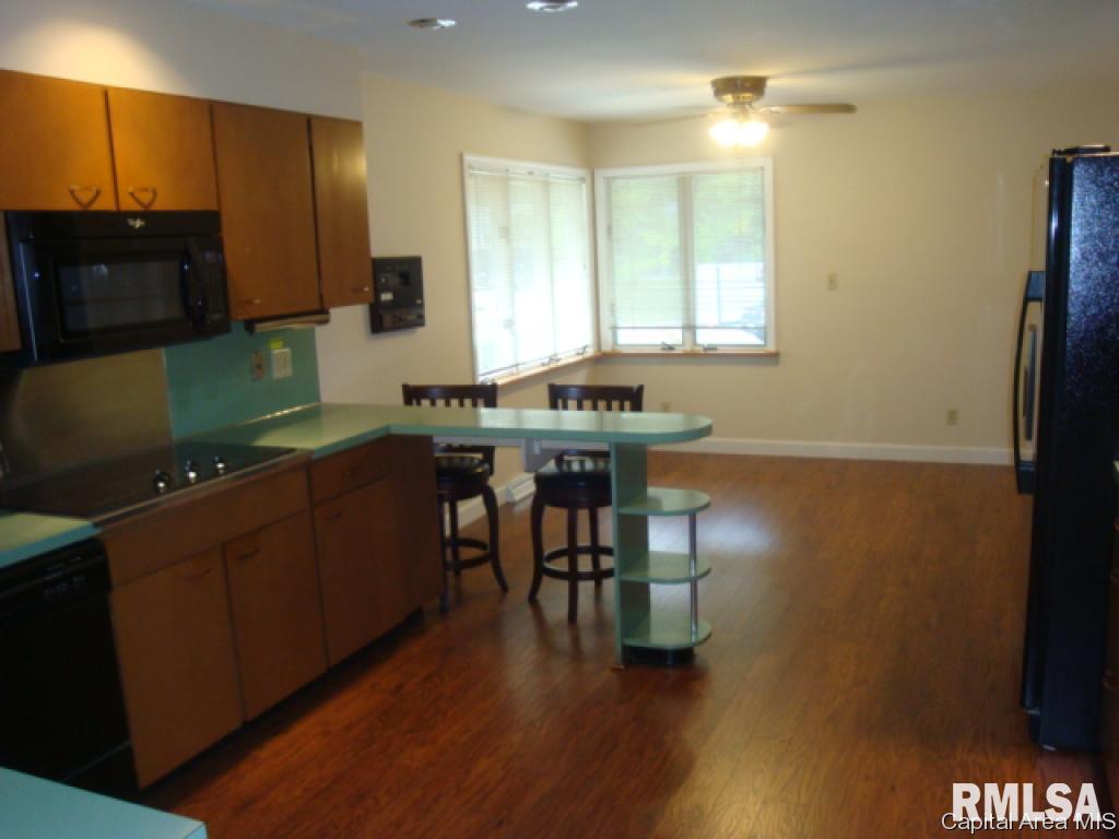 39 Mesa Road Springfield, IL 62702 - Photo 4 of 18