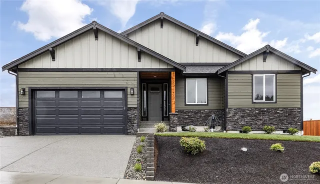 $655,000 | 758 Northwest Shire Street, Oak Harbor, WA 98277