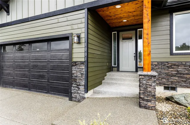 $655,000 | 758 Northwest Shire Street, Oak Harbor, WA 98277