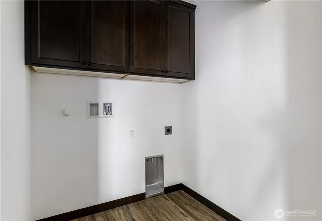 $655,000 | 758 Northwest Shire Street, Oak Harbor, WA 98277