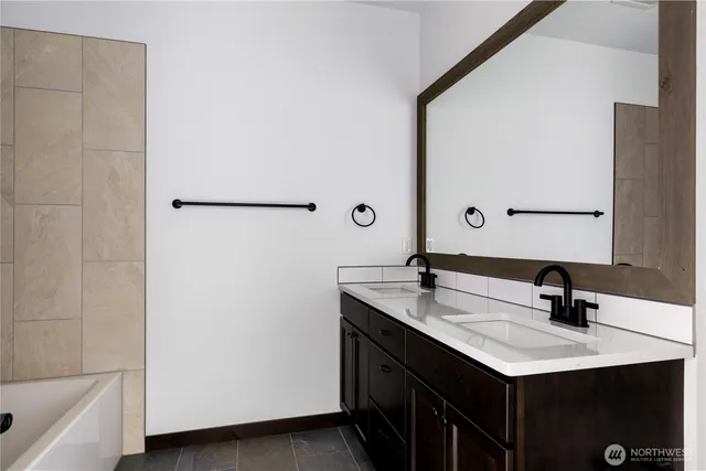 $655,000 | 758 Northwest Shire Street, Oak Harbor, WA 98277