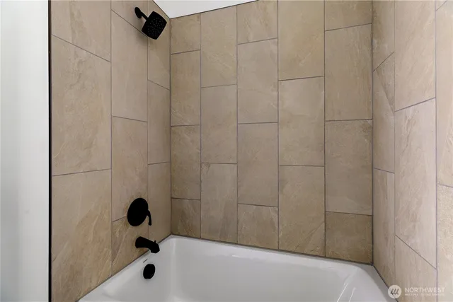 $655,000 | 758 Northwest Shire Street, Oak Harbor, WA 98277