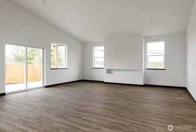 $655,000 | 758 Northwest Shire Street, Oak Harbor, WA 98277