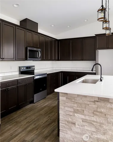 $655,000 | 758 Northwest Shire Street, Oak Harbor, WA 98277